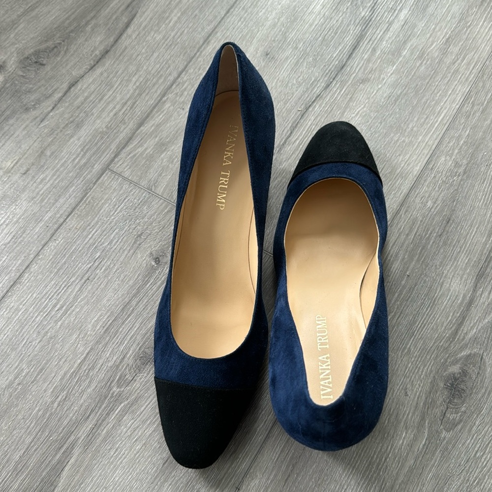 NEW Ivanka Trump suede dark blue & black heels